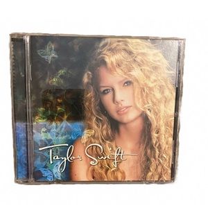 Vintage Original Taylor Swift 2008 album.